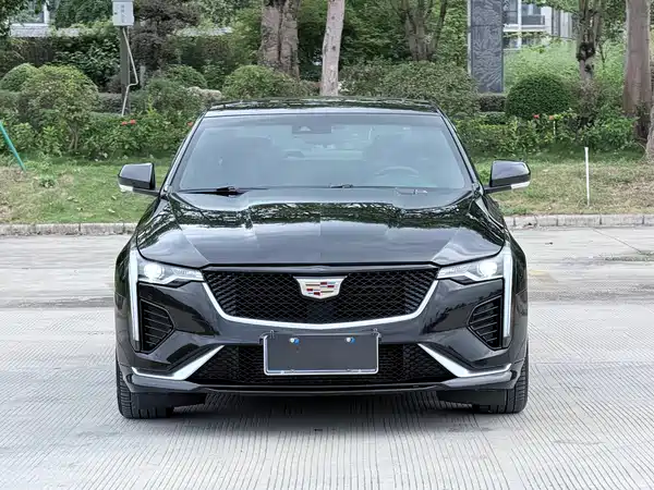 Cadillac CT4 2022