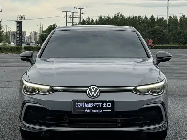 Volkswagen Golf 2023