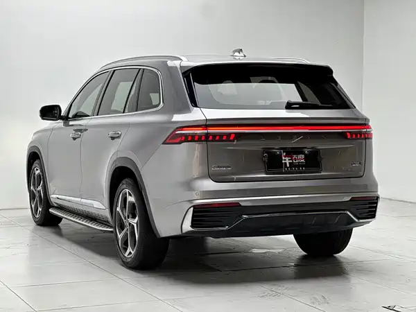 Geely Xingyue L 2021