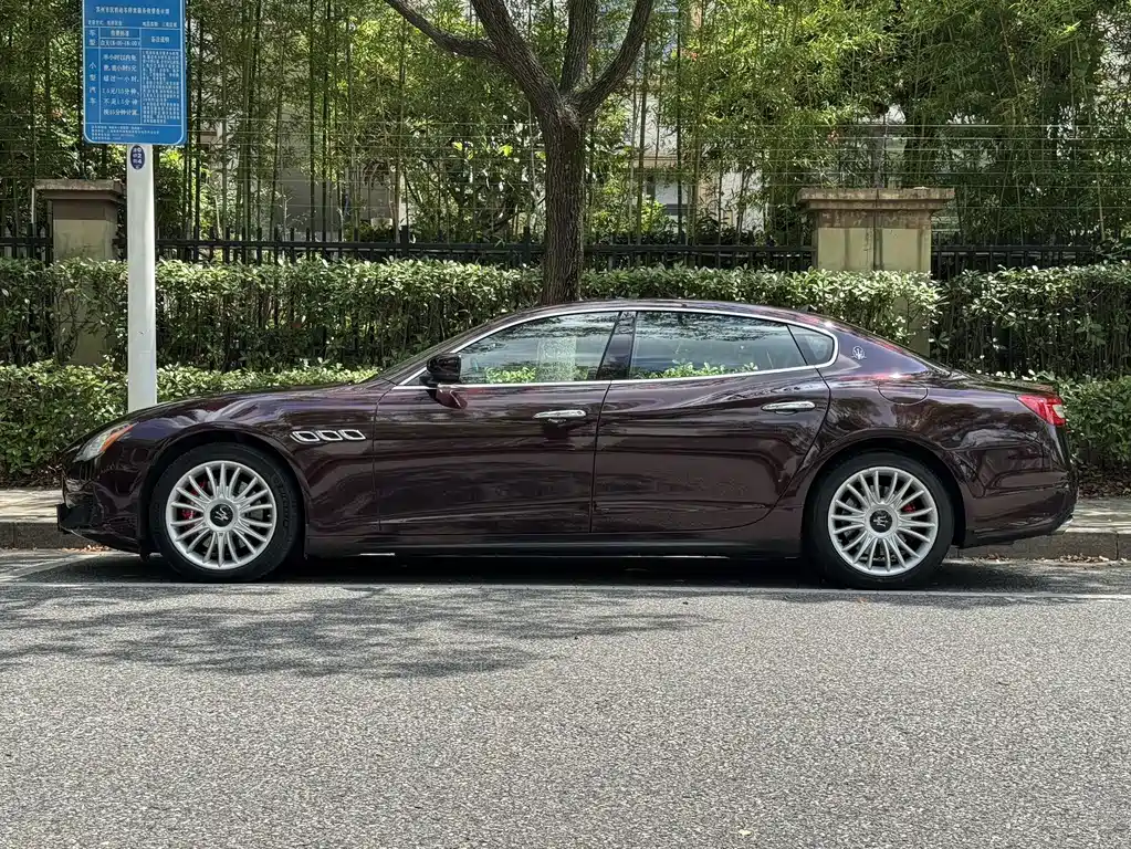 Maserati Quattroporte 2016 — фото 3
