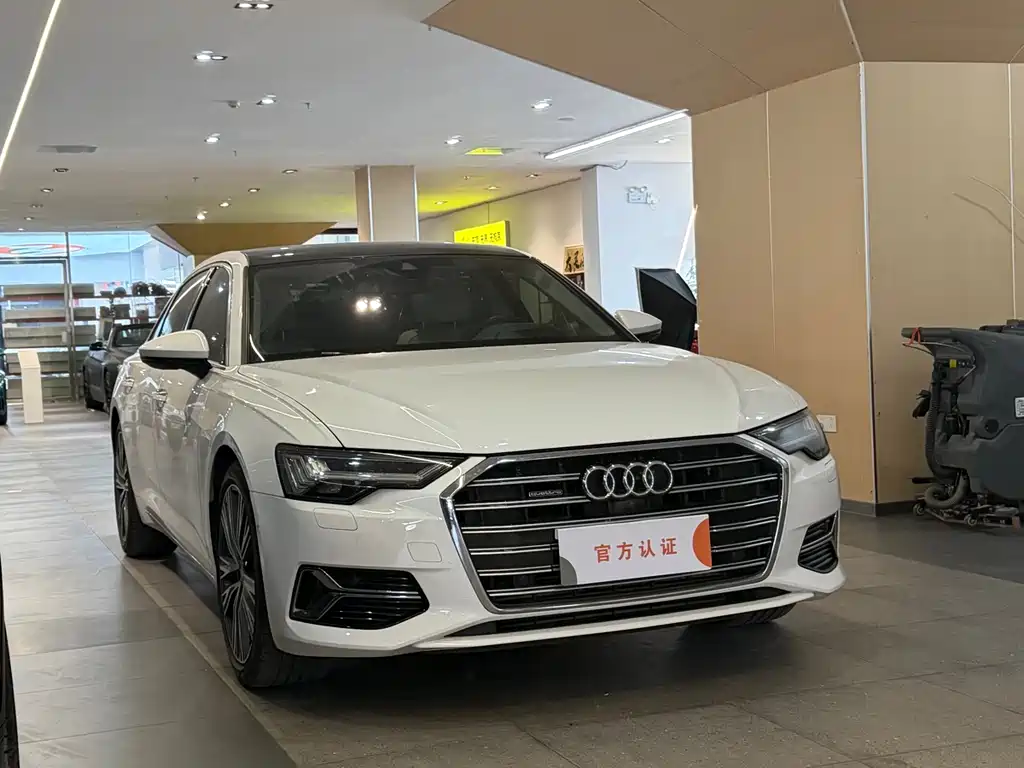 Audi A6L 2022