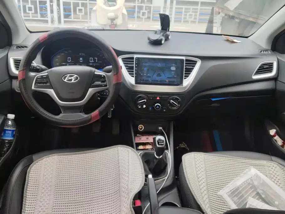 Hyundai Verna 2021 — фото 12