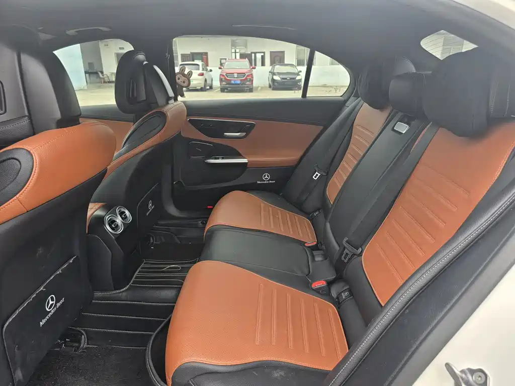 Mercedes-Benz C-Class 2022 — фото 10