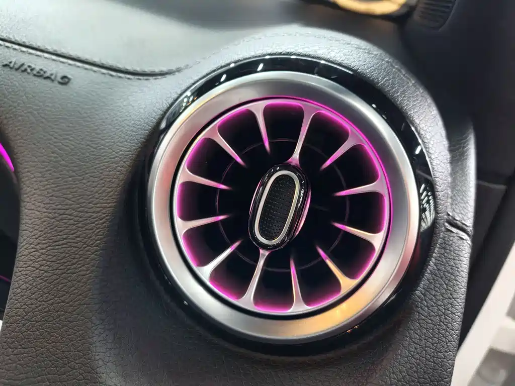 Mercedes-Benz GLB 2023 — фото 16