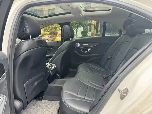 Mercedes-Benz C-Class 2018