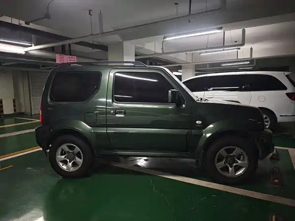 Suzuki Jimny 2014