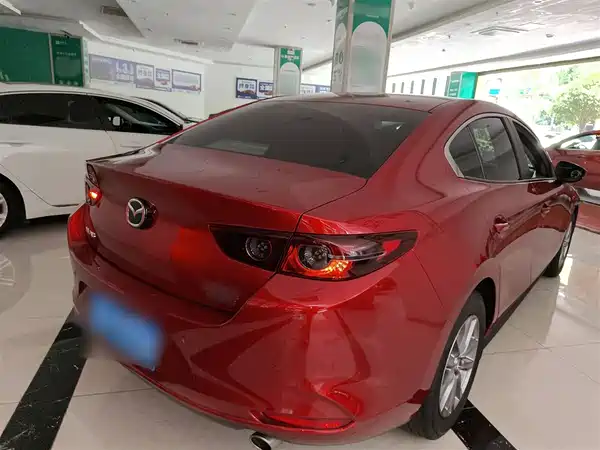 Mazda 3 Axela 2022