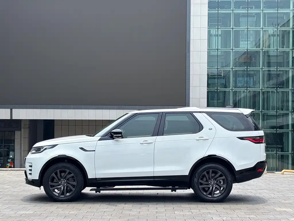 Land Rover Discovery 2021 — фото 13