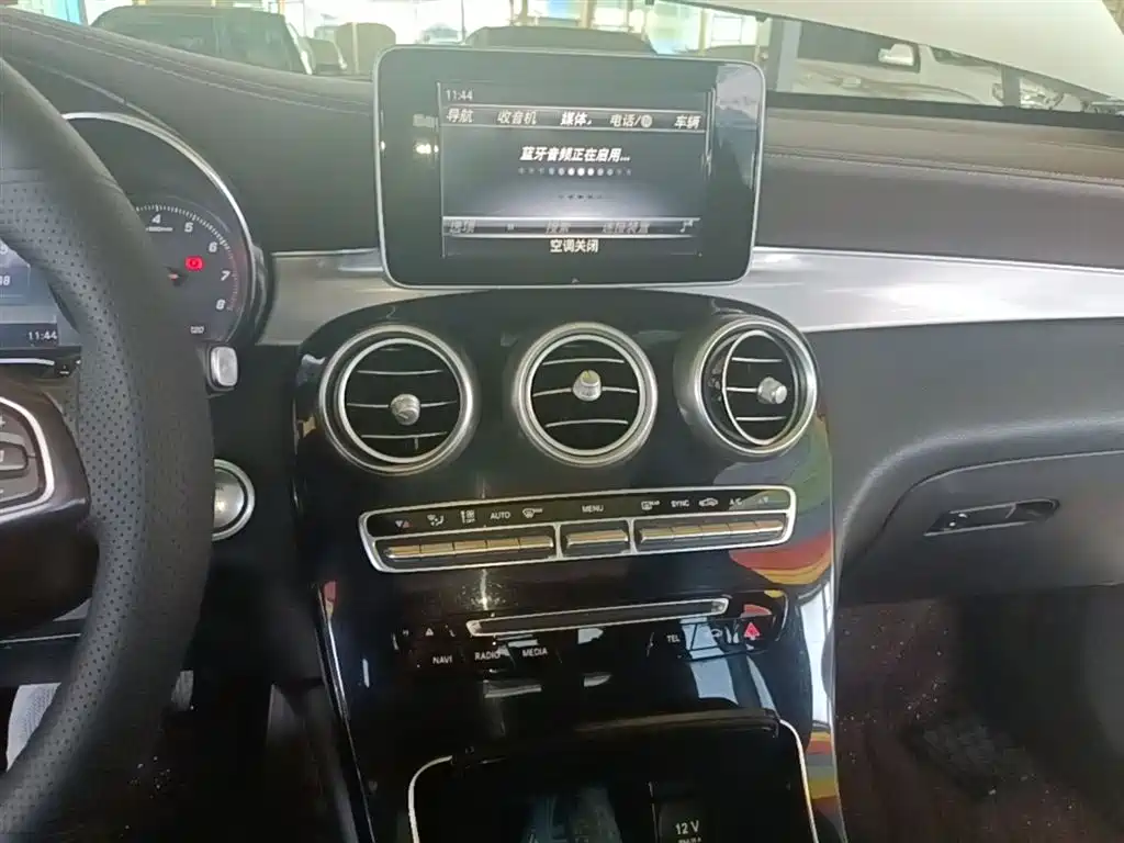 Mercedes-Benz GLC 2019 — фото 13