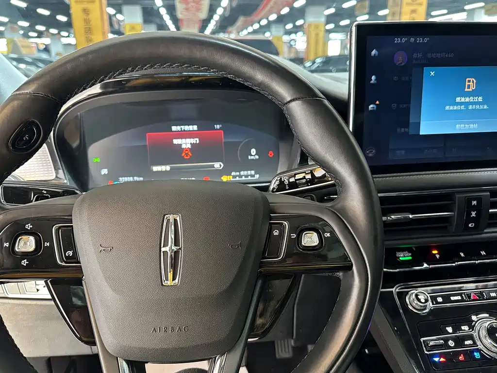Lincoln Corsair 2022 — фото 5