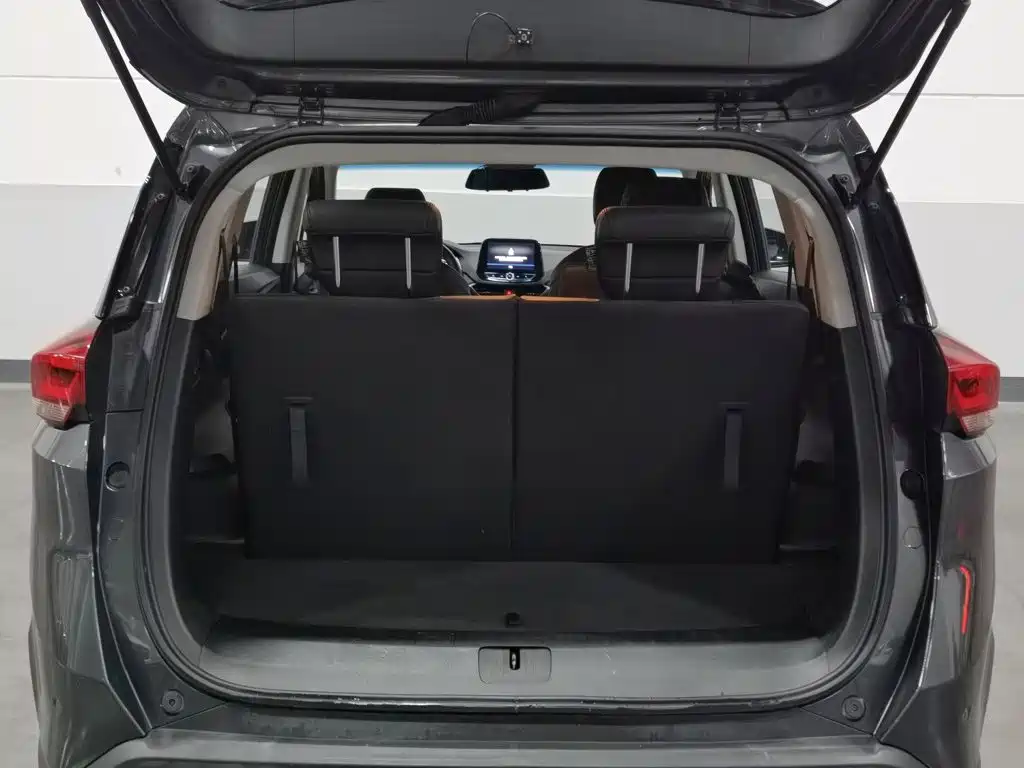 Chevrolet Orlando 2019 — фото 16
