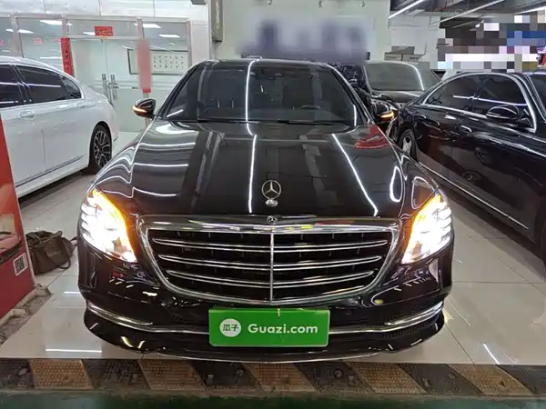 Mercedes-Benz S-Class 2020