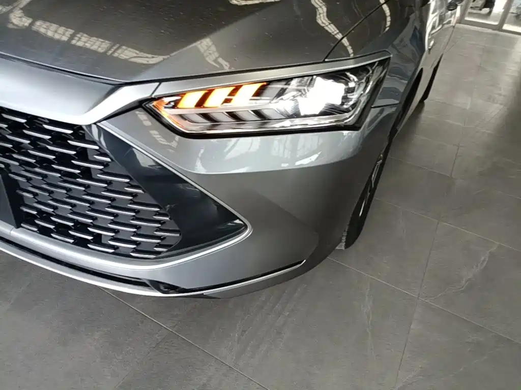 BYD Qin PLUS 2023 — фото 24
