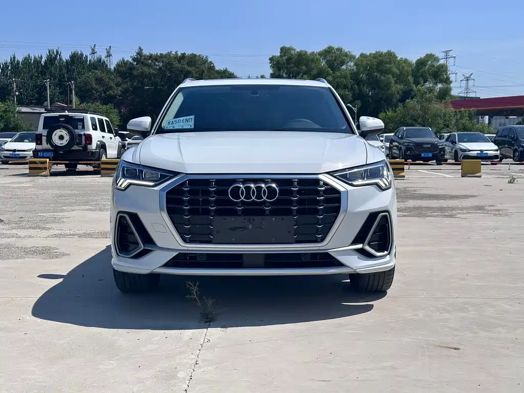 Audi Q3 2022