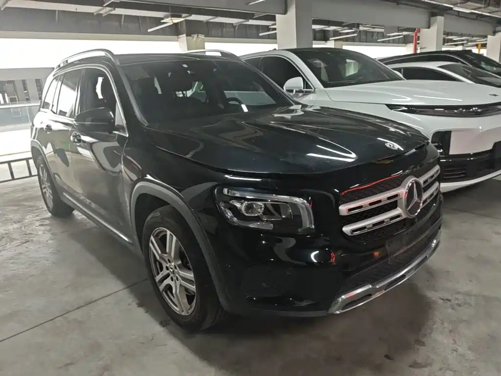 Mercedes-Benz GLB 2023