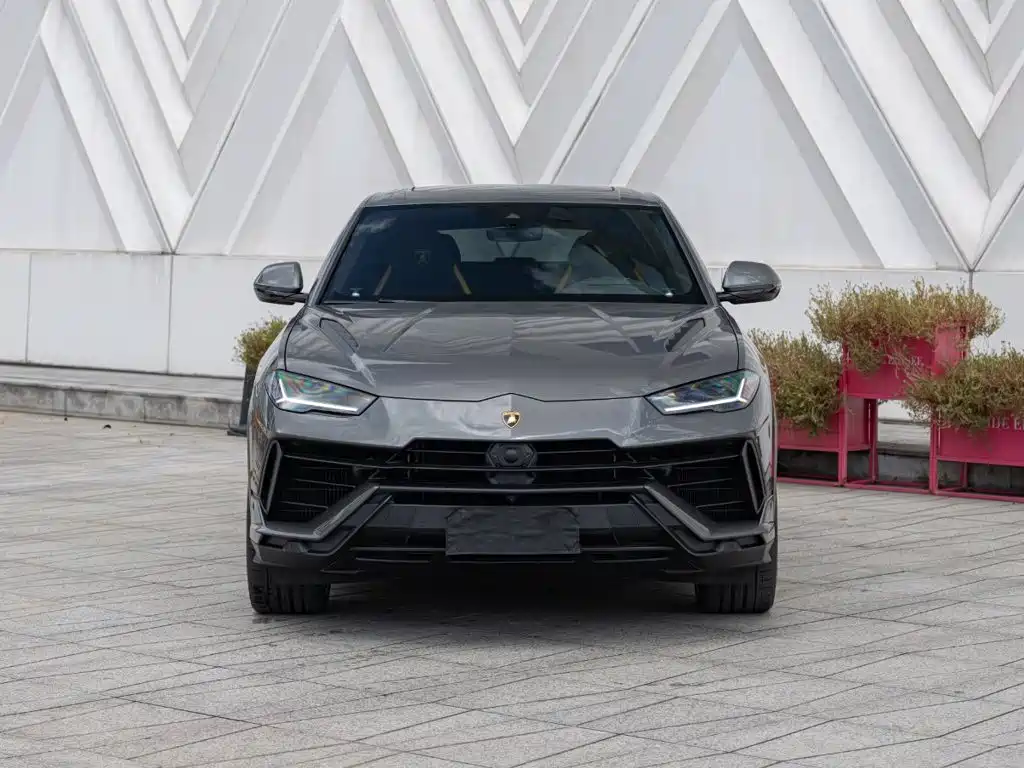 Lamborghini Urus 2024 — фото 2
