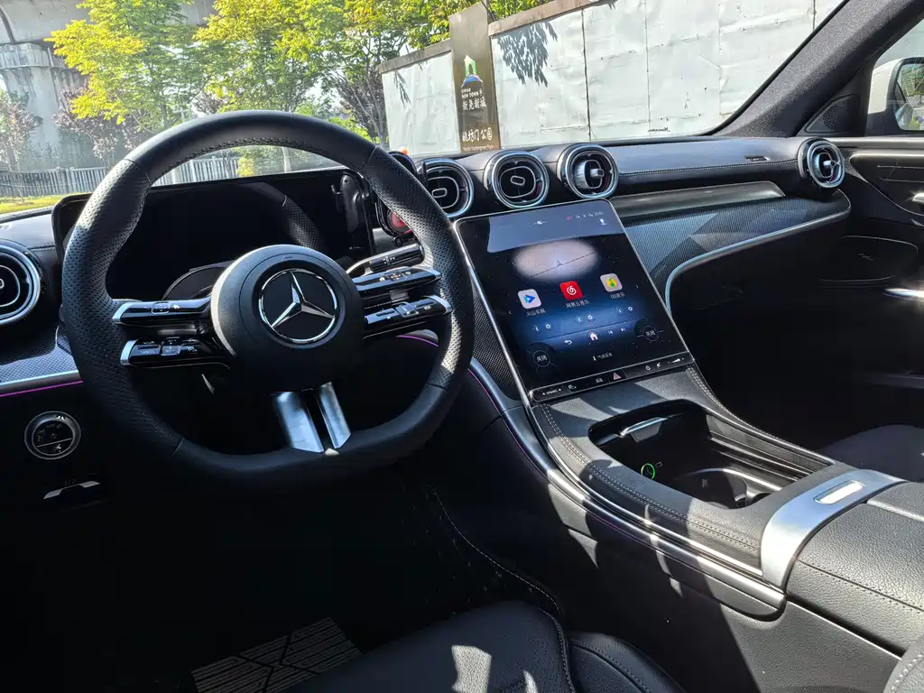 Mercedes-Benz C-Class 2025 — фото 14