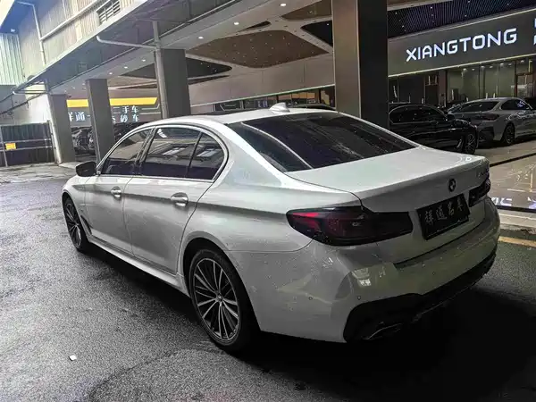 BMW 5 Series 2022