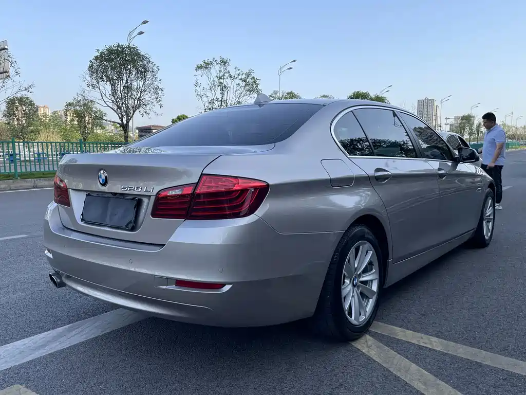 BMW 5 Series 2016