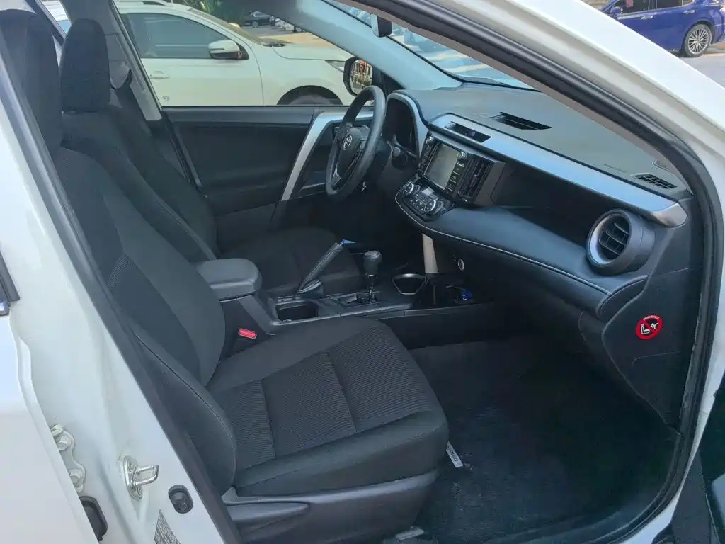 Toyota RAV4 2019