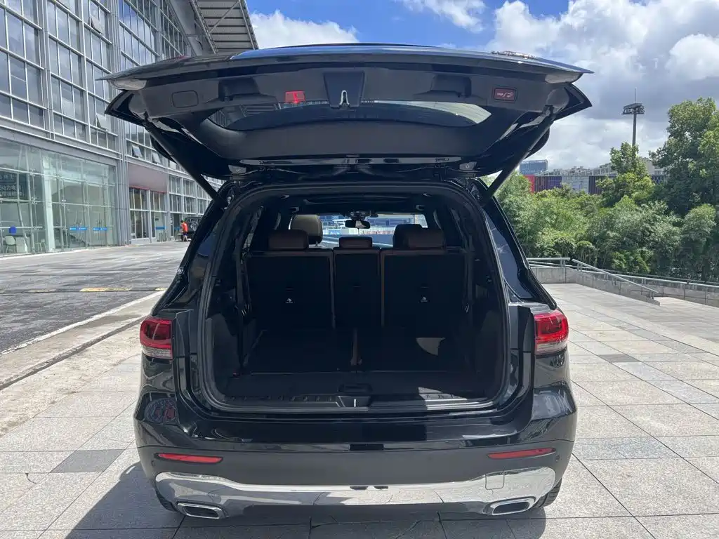 Mercedes-Benz GLB 2023 — фото 15