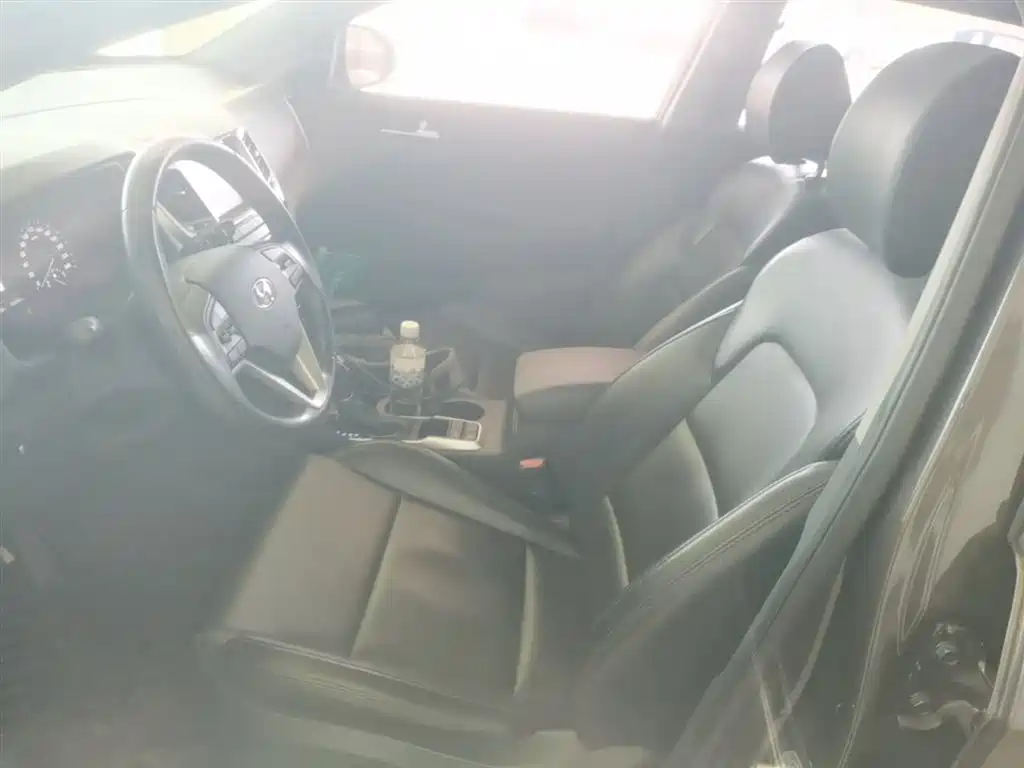 Hyundai Tucson 2017 — фото 15
