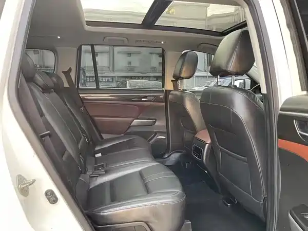 GAC Trumpchi GS8 2018