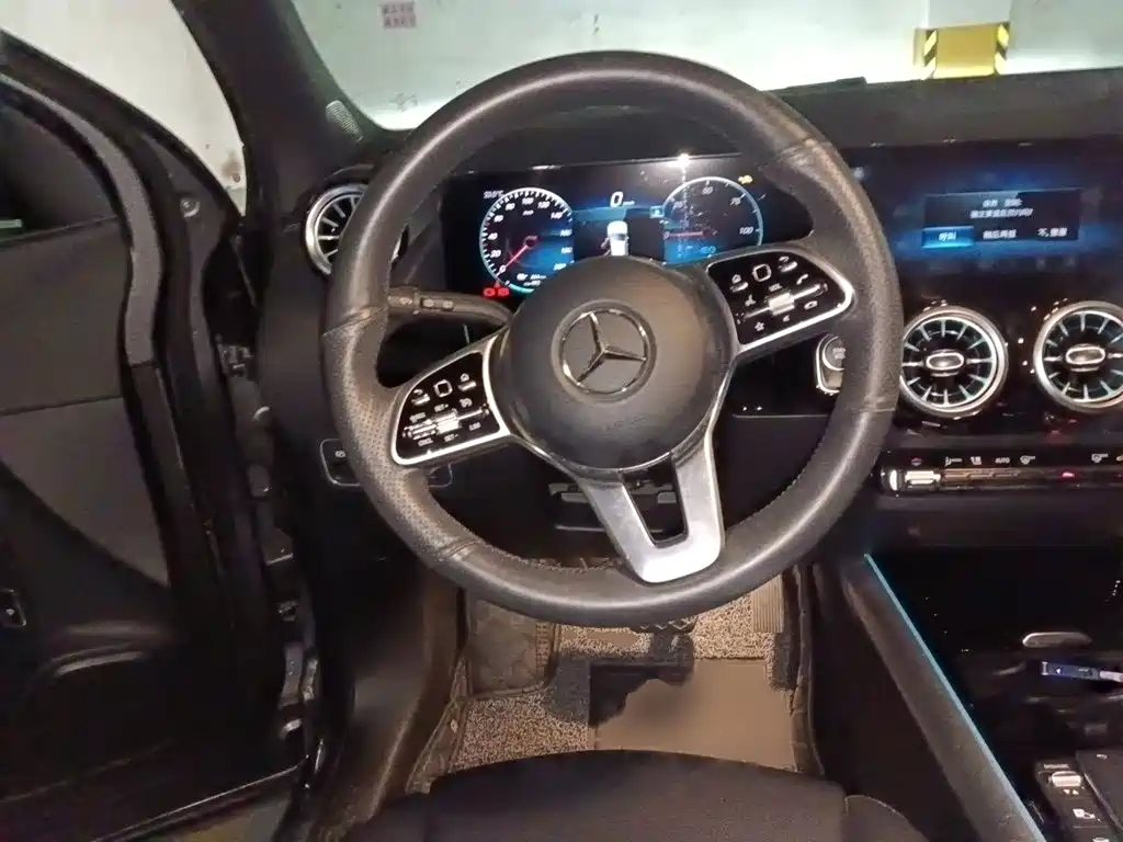 Mercedes-Benz EQA 2022