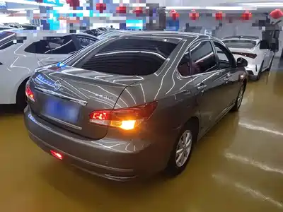Nissan Sylphy 2012