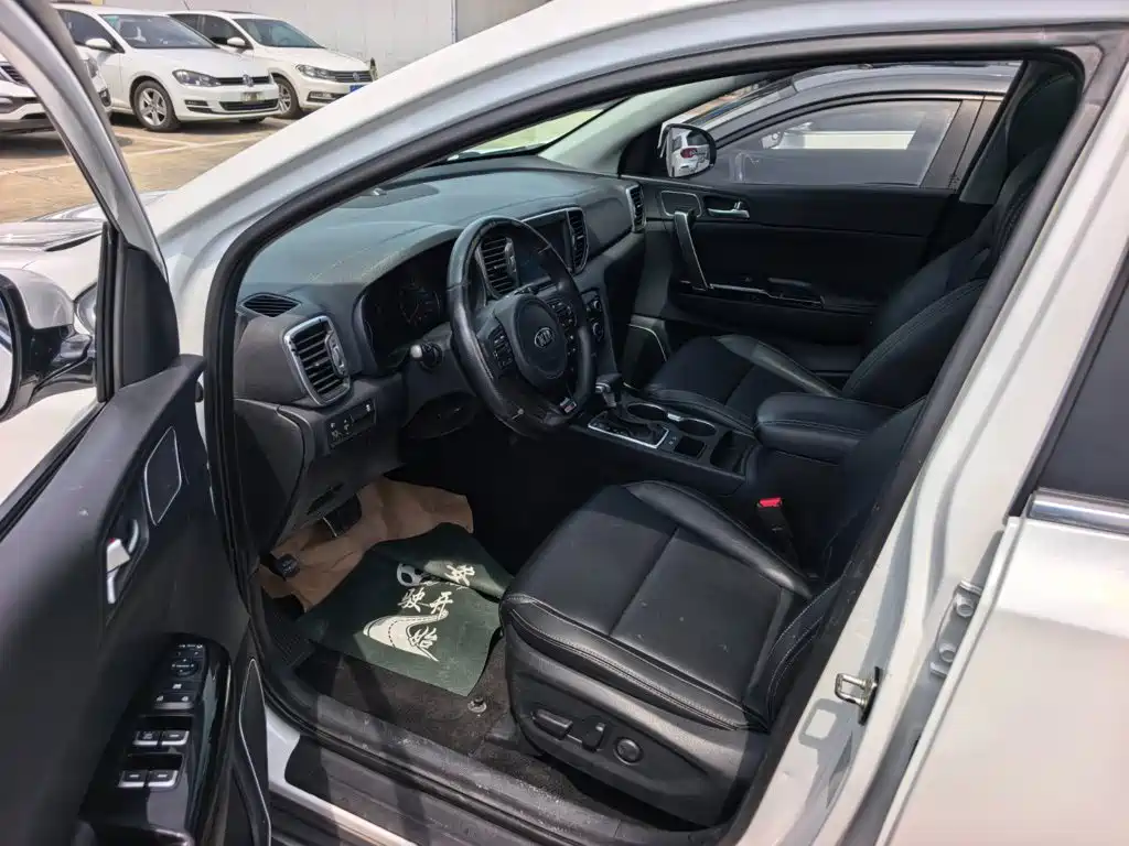 Kia KX5 2017 — фото 9