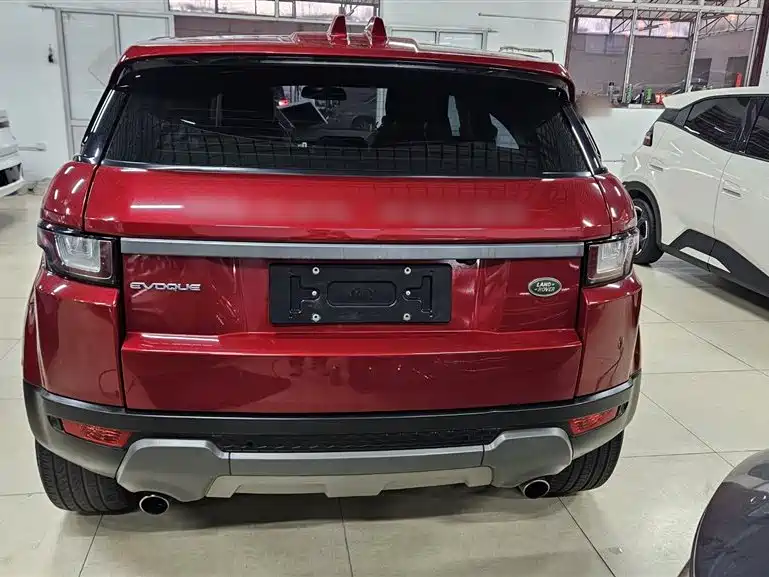 Land Rover Evoque 2018 — фото 27