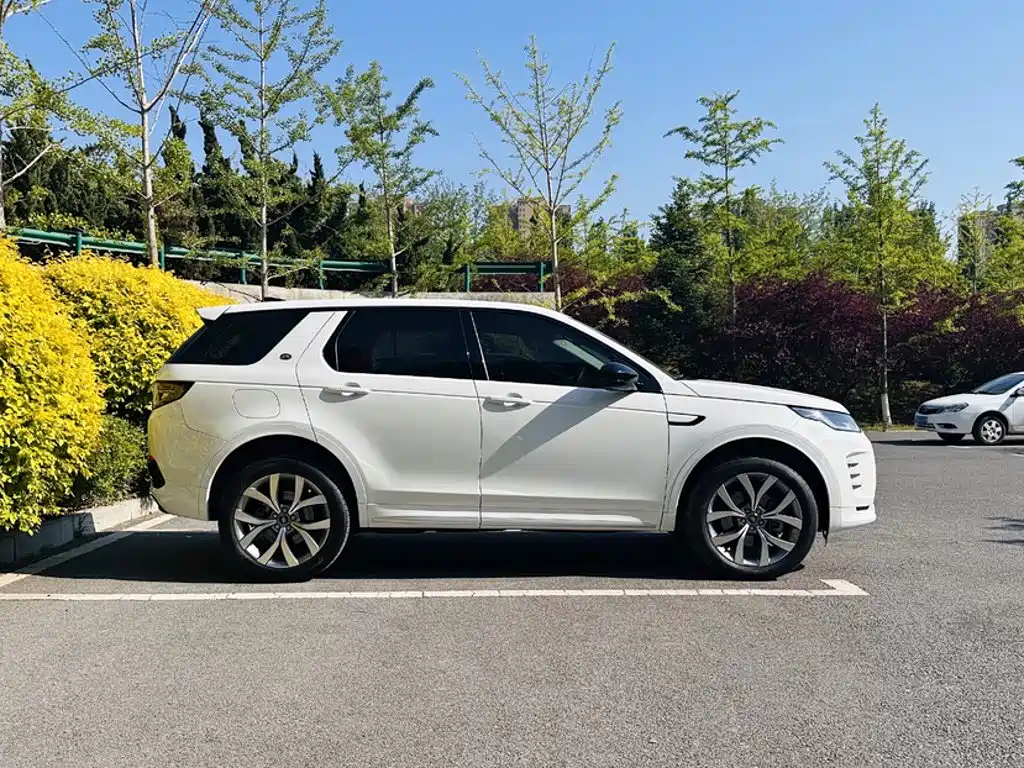 Land Rover Discovery Sport 2025 — фото 25