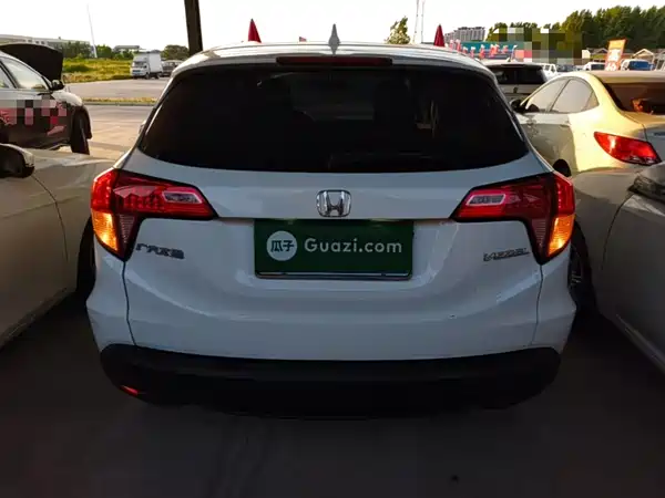 Honda Vezel 2015