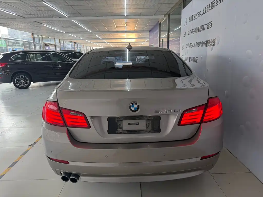 BMW 5 Series 2013 — фото 14
