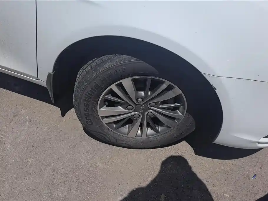 Geely Emgrand 2018
