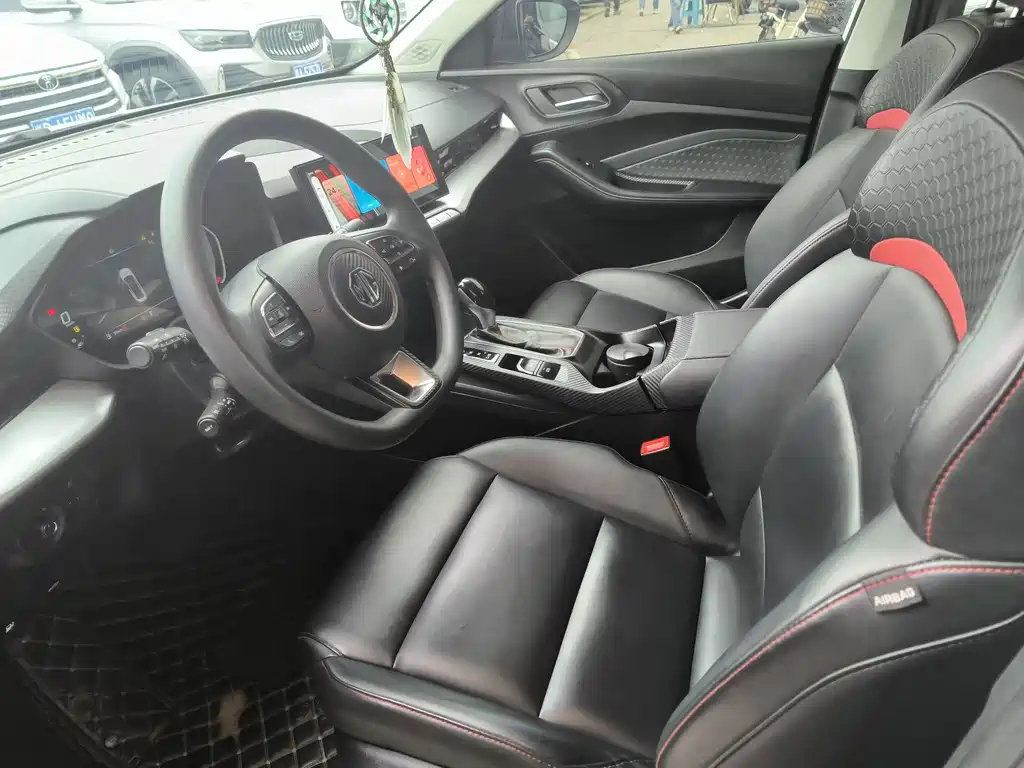 MG MG5 2022