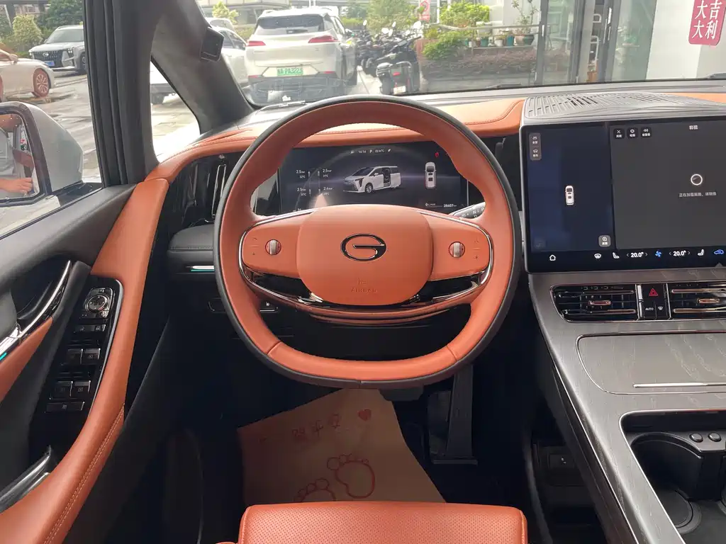 GAC Trumpchi Xiangwang M8 2025 — фото 11