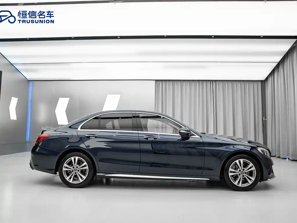 Mercedes-Benz C-Class 2018 — фото 7