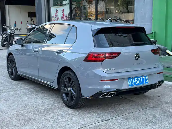 Volkswagen Golf 2024