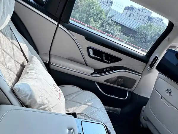 Mercedes-Benz Maybach S-Class 2024