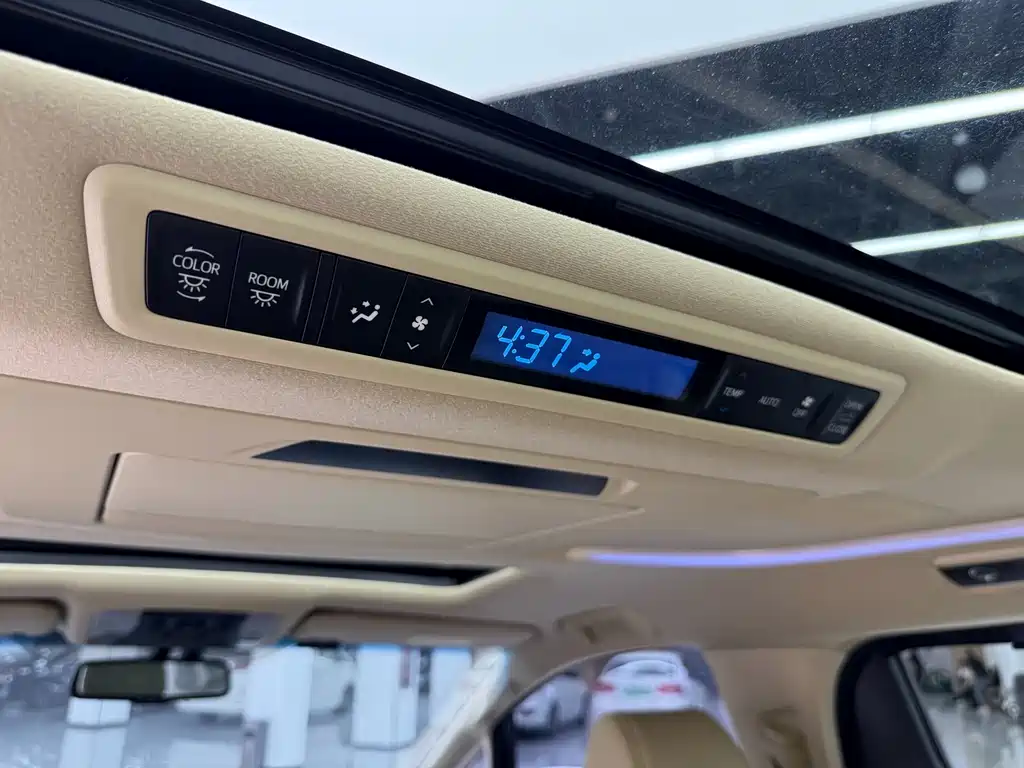 Toyota Alphard 2016 — фото 10