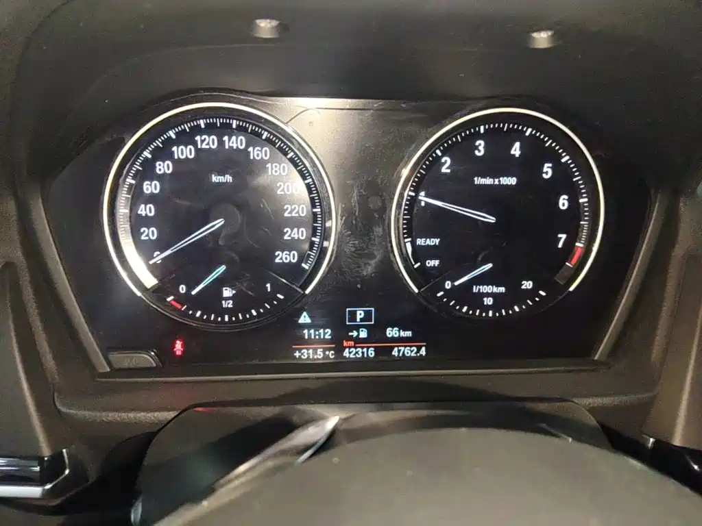 BMW 1 Series 2017 — фото 12