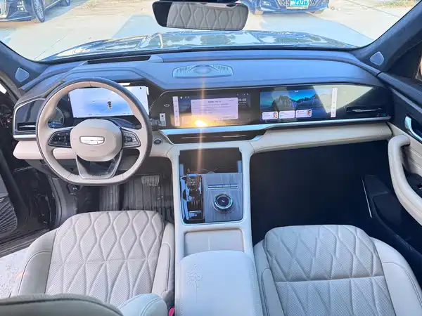 Geely Xingyue L 2025