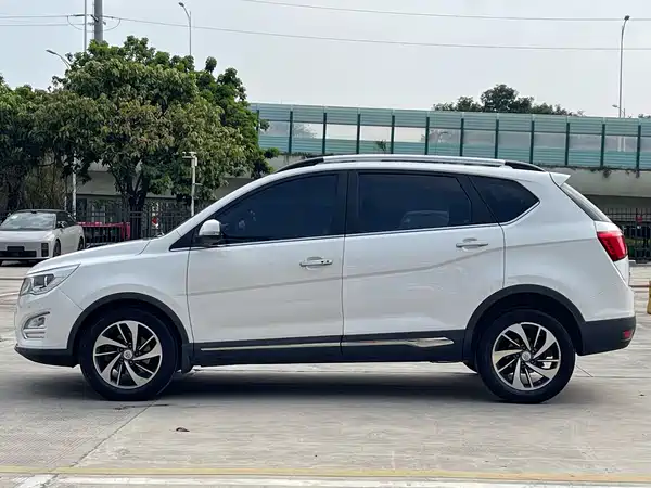 Baojun 560 2016