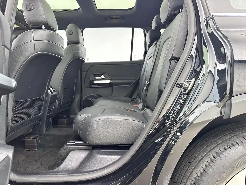 Mercedes-Benz GLB 2021