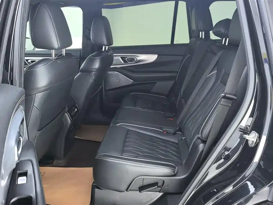 GAC Motor Trumpchi GS8 2022 — фото 11