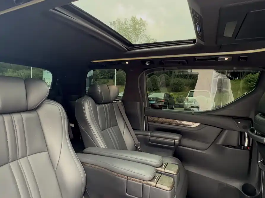 Toyota Alphard 2019