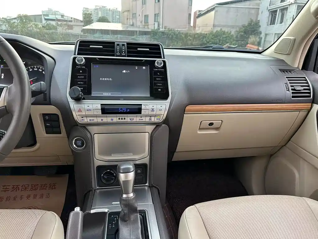 Toyota Prado 2018 — фото 11