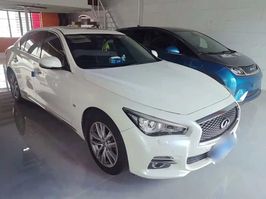 Infiniti Q50L 2015 — фото 4