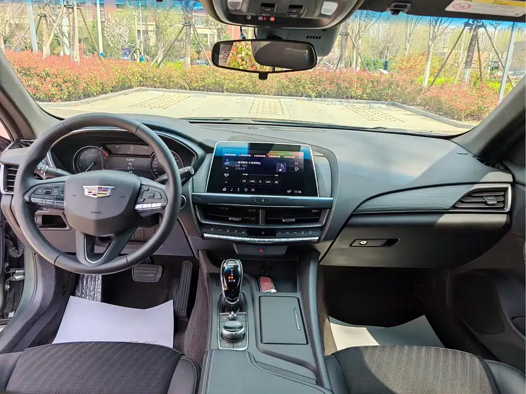 Cadillac CT5 2022 — фото 14